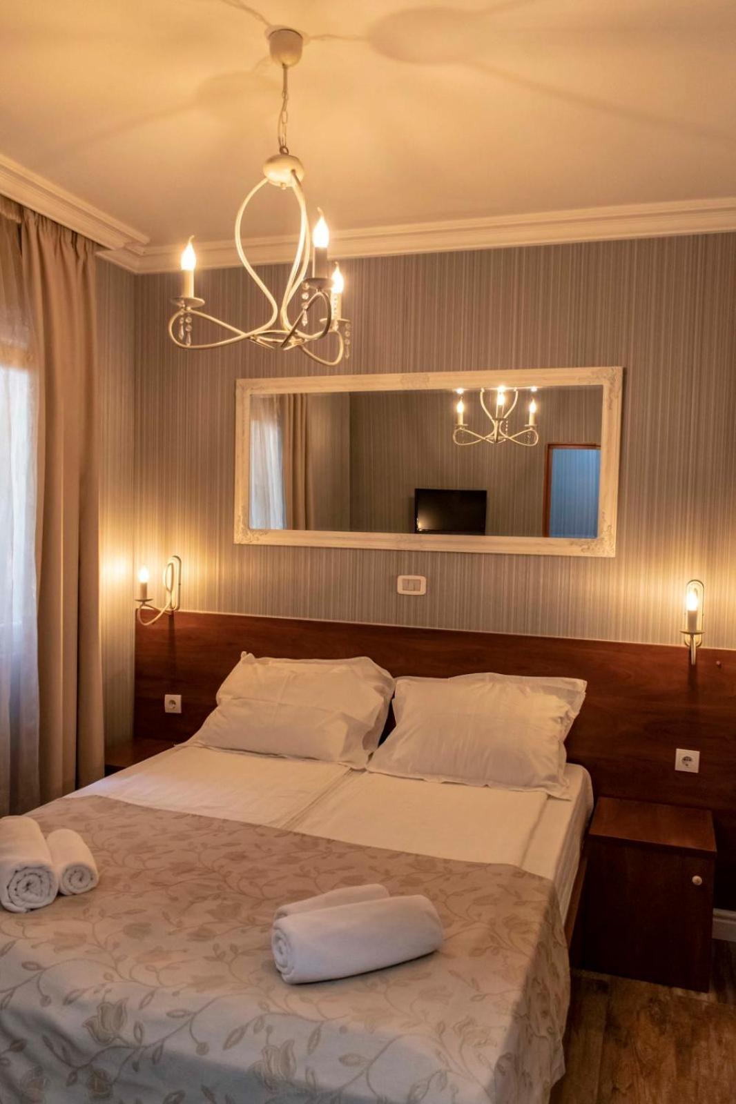 Mali Hotel Porat Budva Rum bild